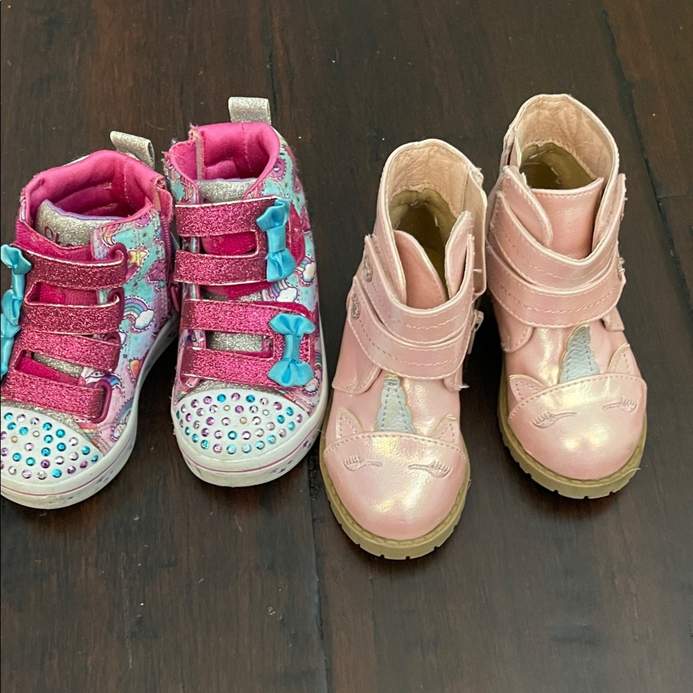 Unicorn Pink Little girl size 5 Boots and sketchers  Kids light up shoes